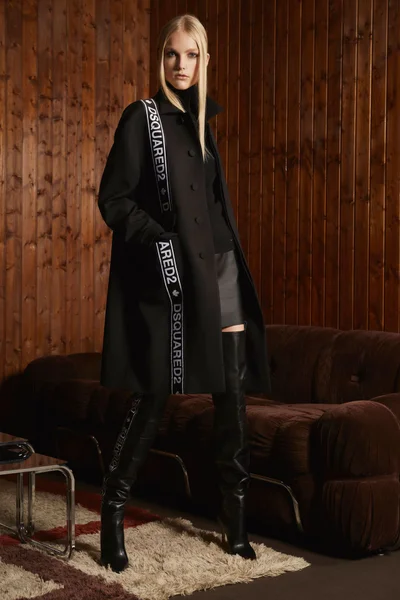 Look 28